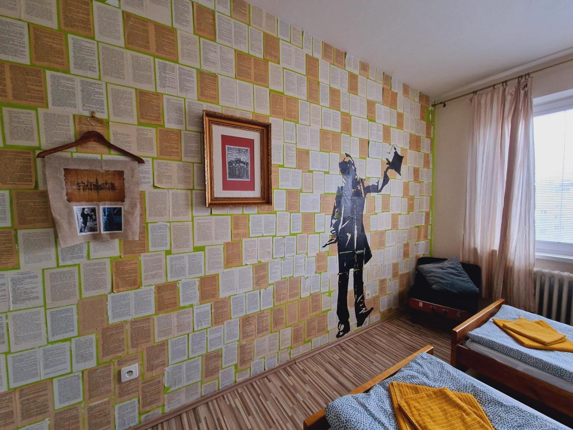 Touch Of History Apartment Bratislava Bagian luar foto