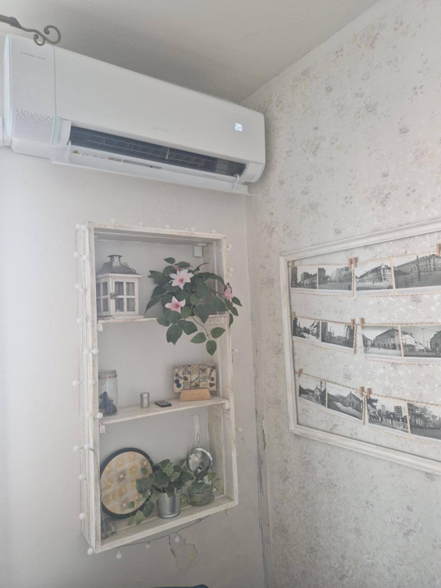 Touch Of History Apartment Bratislava Bagian luar foto