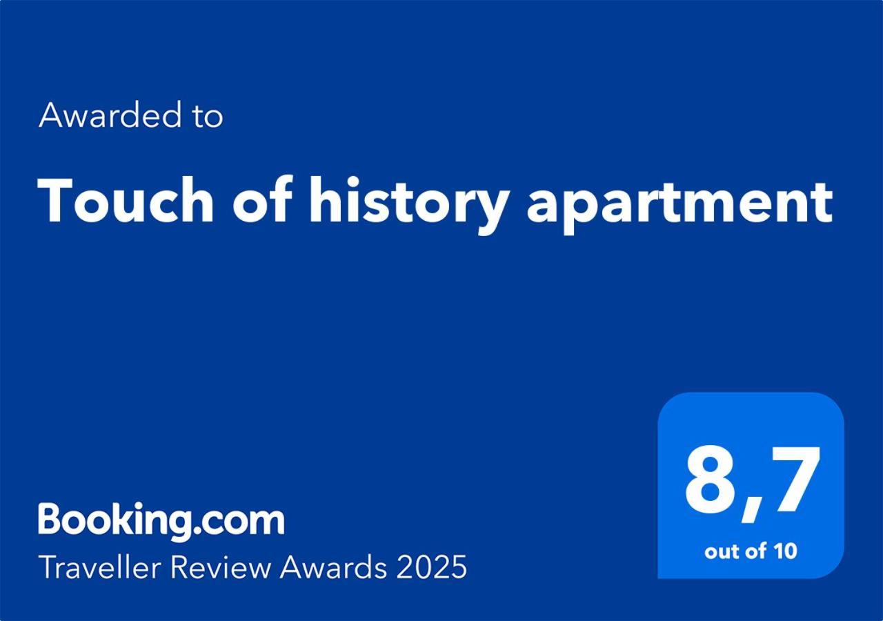 Touch Of History Apartment Bratislava Bagian luar foto