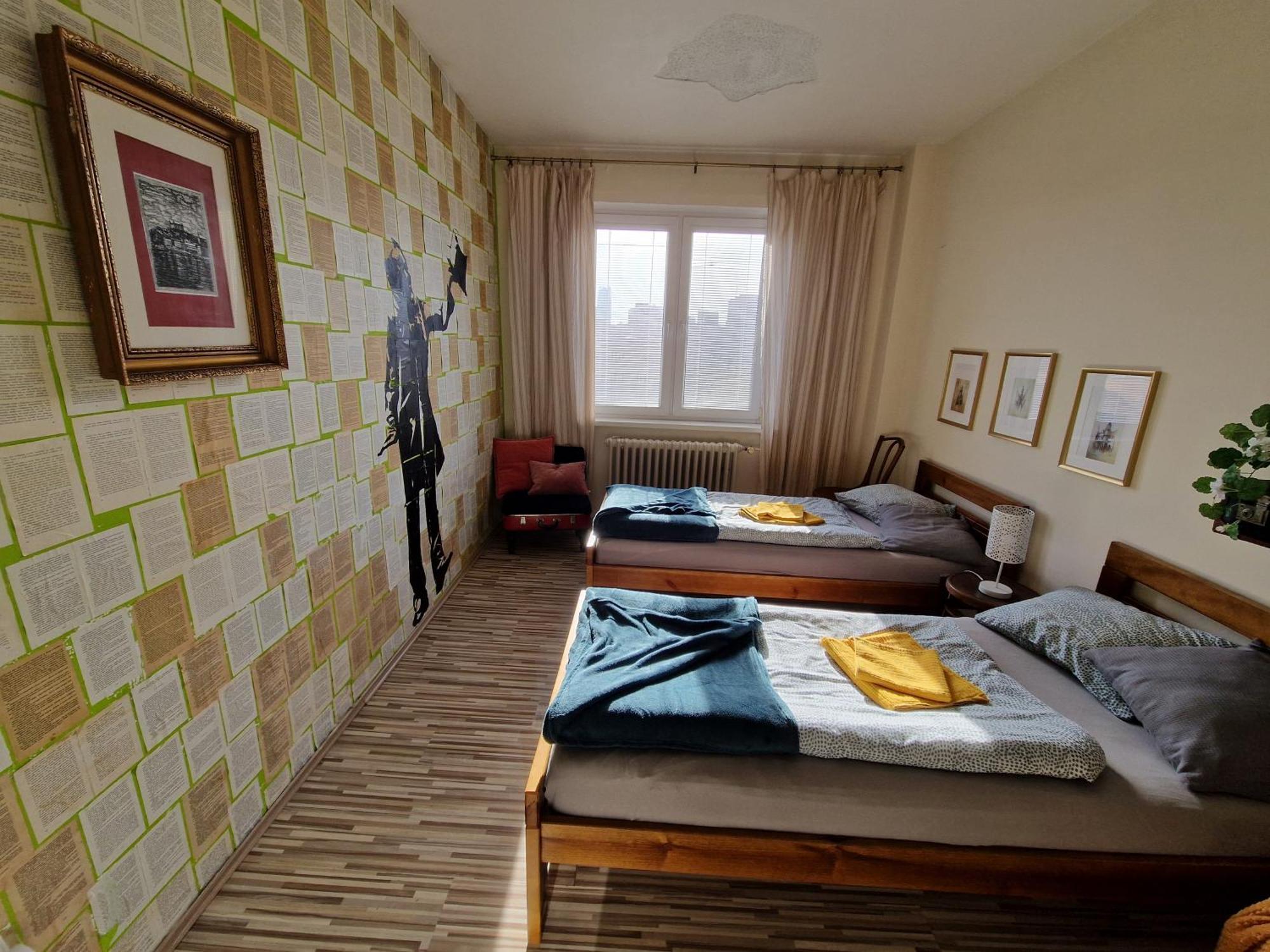Touch Of History Apartment Bratislava Bagian luar foto