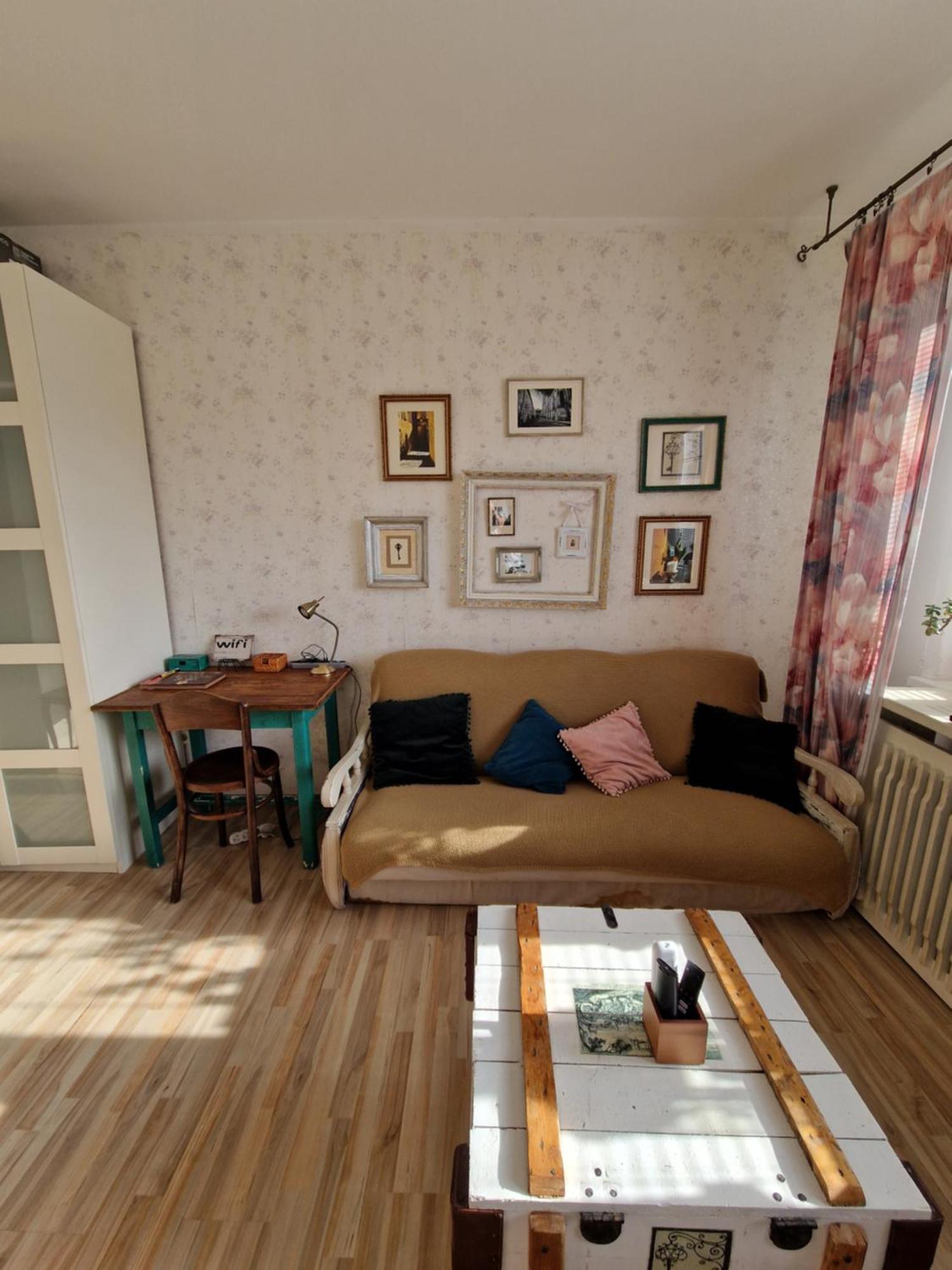 Touch Of History Apartment Bratislava Bagian luar foto