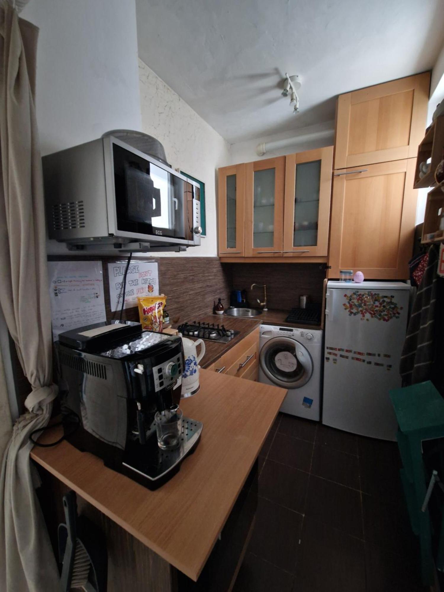 Touch Of History Apartment Bratislava Bagian luar foto